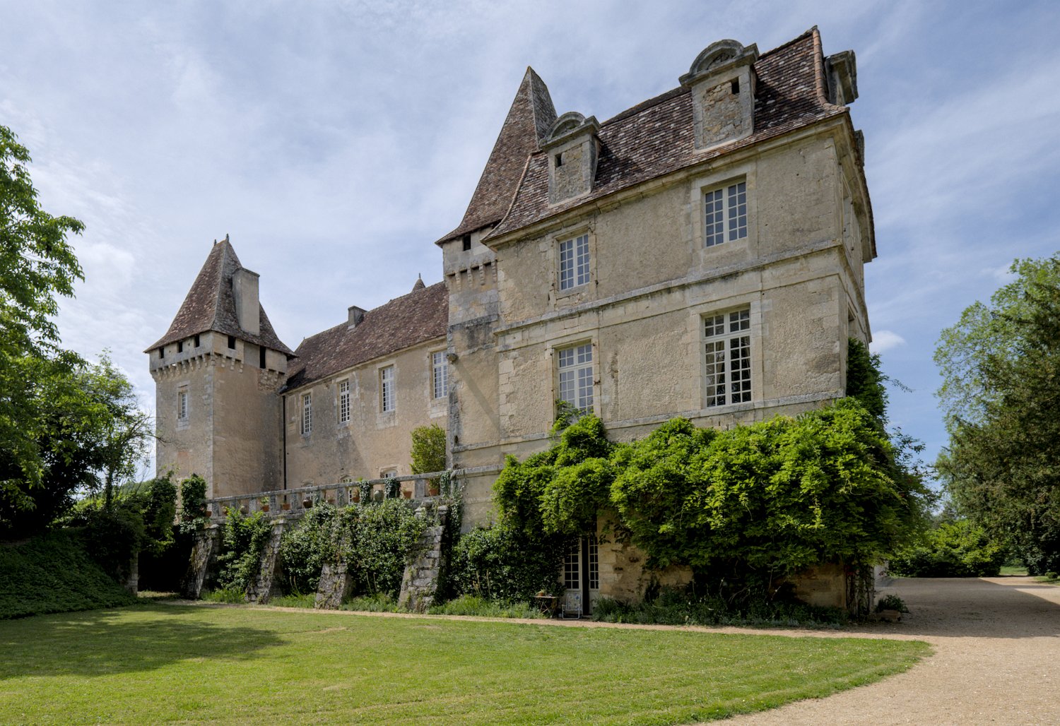 Façade est