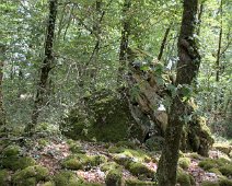 Allée couverte de la Courrège (Saint Cassien)  Il s'agit d'une allée couverte de type Aquitaine en calcaire calcédonieux sur un reste de tumulus.