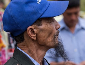 Homme barbu